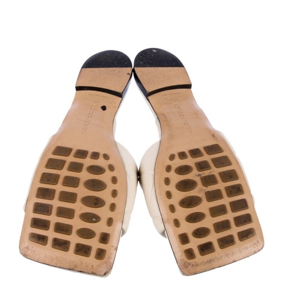 Bottega Veneta Quilted Leather Sandals - Picture 6 of 6